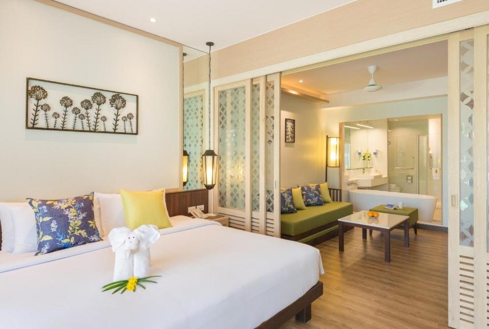 Grand Deluxe Connecting (Bhuri Wing)